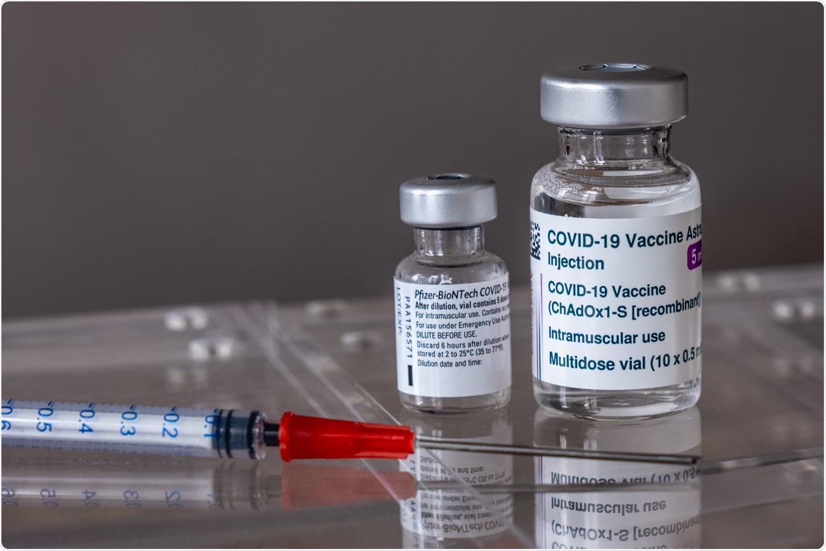 Study: Single-Dose SARS-CoV-2 Vaccination With BNT162b2 and AZD1222 Induce Disparate Th1 Responses and IgA Production. Image Credit: Marc Bruxelle/ Shutterstock0